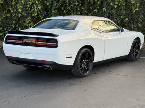 2018 Dodge Challenger SXT