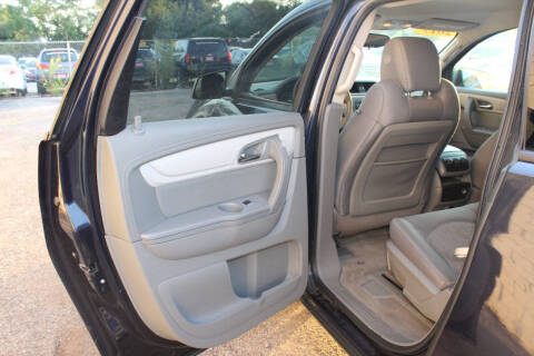 2017 Chevrolet Traverse LS