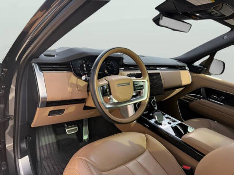 2023 Land Rover Range Rover P530 SE
