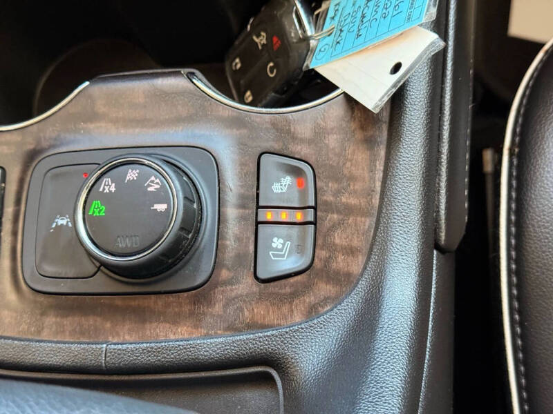 2022 GMC Acadia Denali