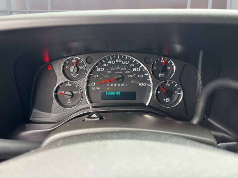 2024 Chevrolet Express 2500