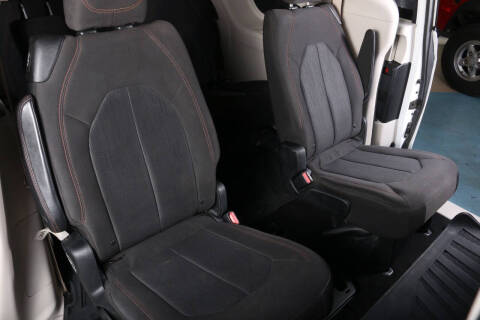 2017 Chrysler Pacifica LX