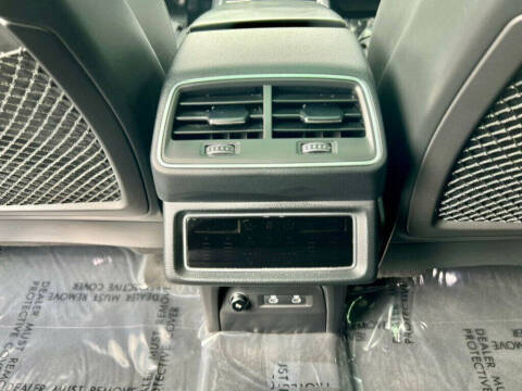 2024 Audi Q8 e-tron quattro Prestige