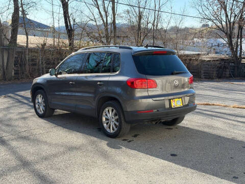 2015 Volkswagen Tiguan SE