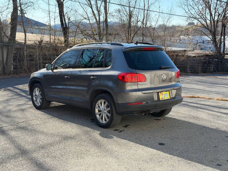 2015 Volkswagen Tiguan SE