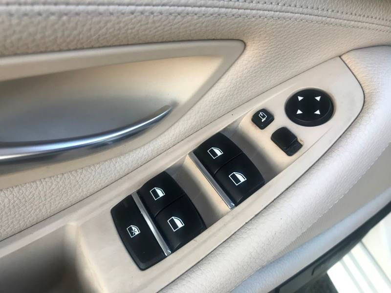 2012 BMW 5 Series 535i