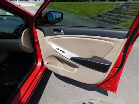 2016 Hyundai Accent SE