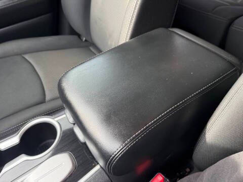 2020 Nissan Pathfinder S