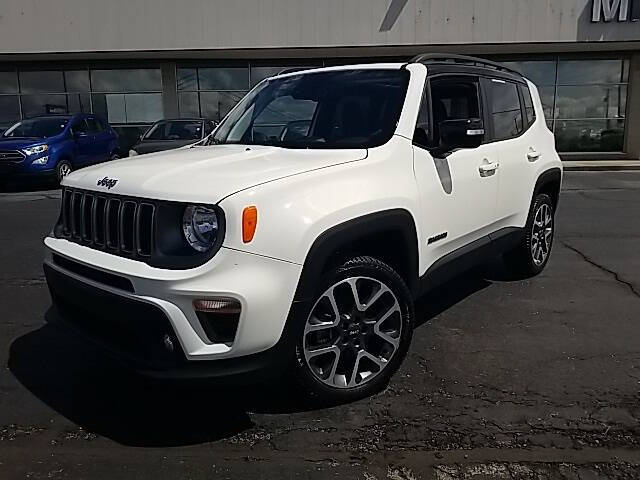 Used 2022 Jeep Renegade Limited with VIN ZACNJDD1XNPN48048 for sale in Bellefontaine, OH