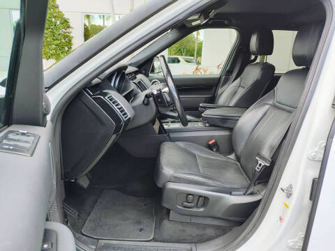 2017 Land Rover Discovery SE