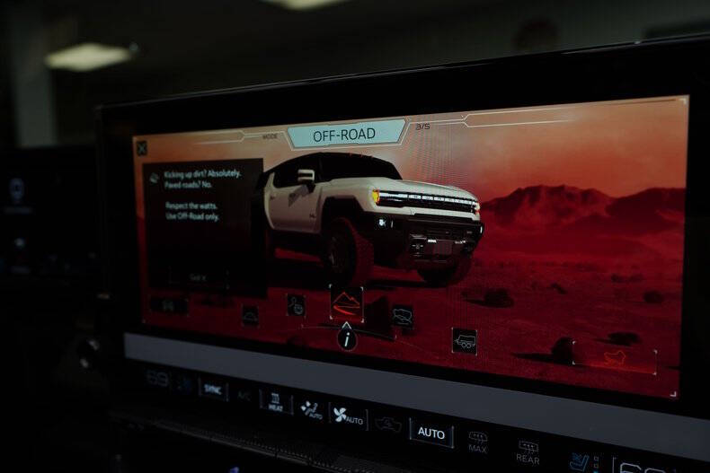 2024 GMC HUMMER EV 3X