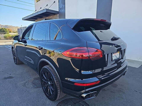 2017 Porsche Cayenne Turbo