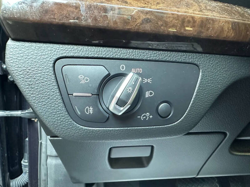 2019 Audi Q5 quattro Premium 45 TFSI