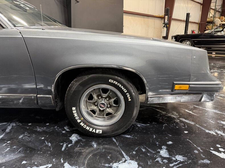 1984 Oldsmobile Cutlass Supreme