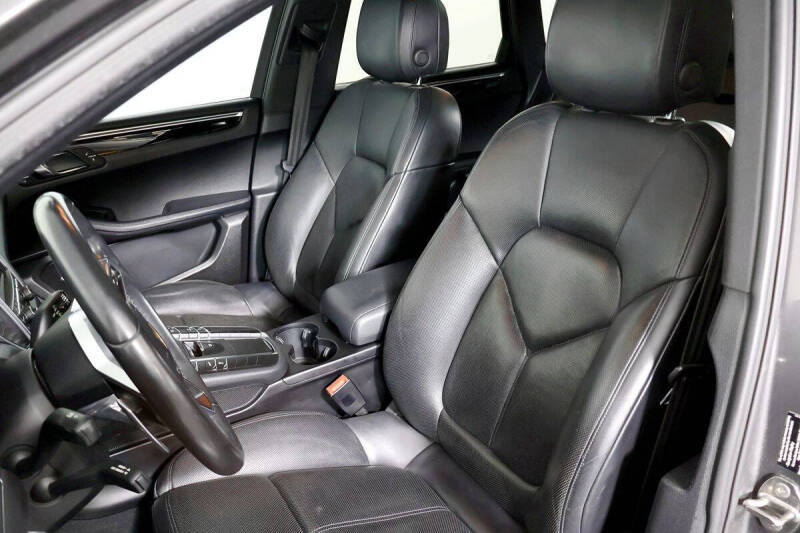 2016 Porsche Macan S