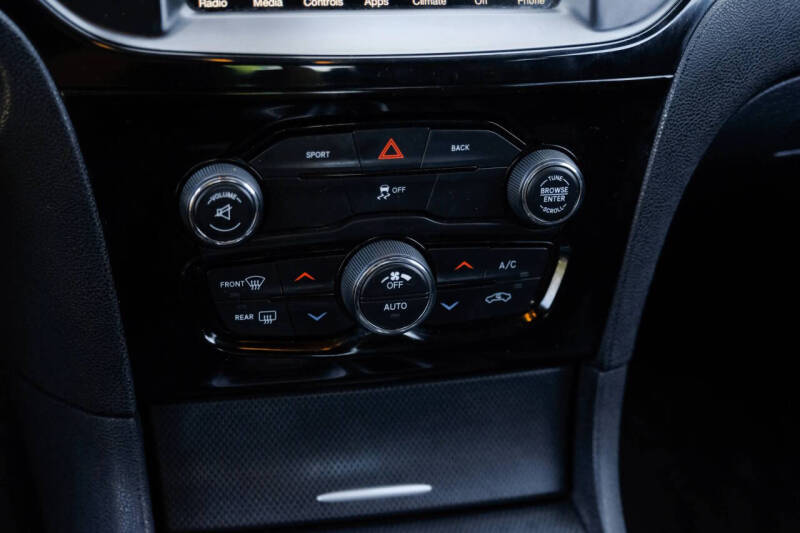 2016 Chrysler 300