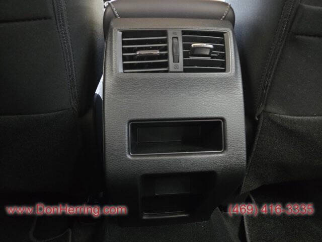 2025 Mitsubishi Outlander ES