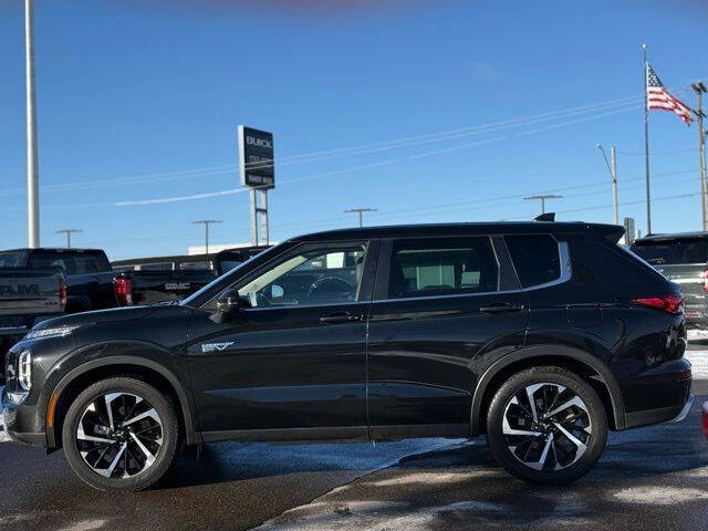 2023 Mitsubishi Outlander PHEV SE