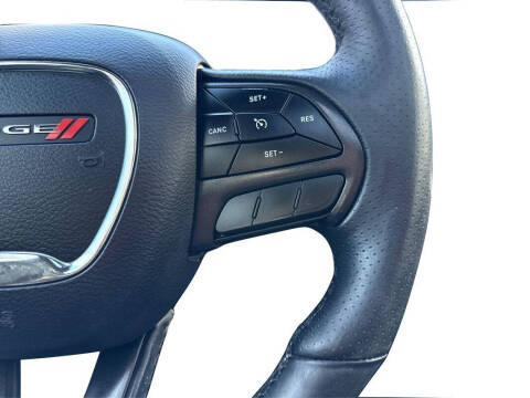 2017 Dodge Charger SXT