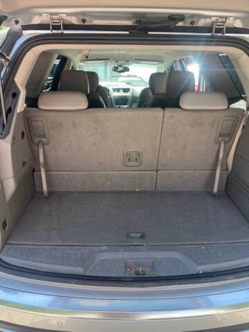 2013 GMC Acadia SLE-2