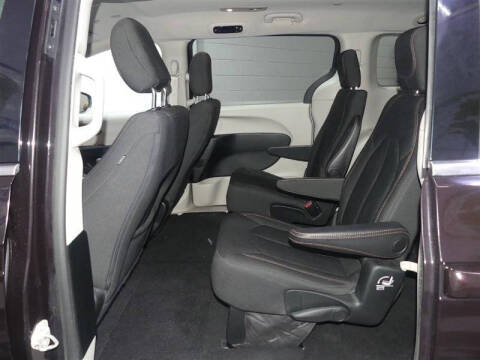 2018 Chrysler Pacifica LX