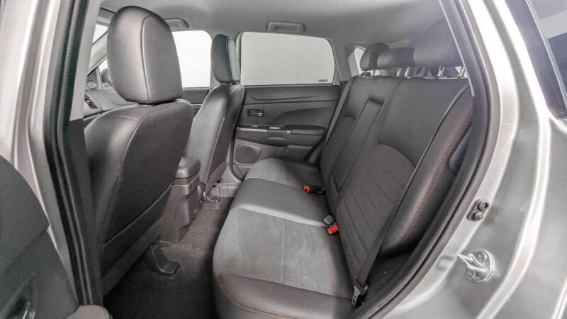 2024 Mitsubishi Outlander Sport SE