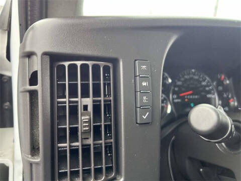 2024 Chevrolet Express 2500