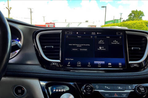 2021 Chrysler Pacifica Touring L