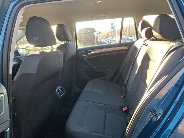 2016 Volkswagen Golf SportWagen TSI S