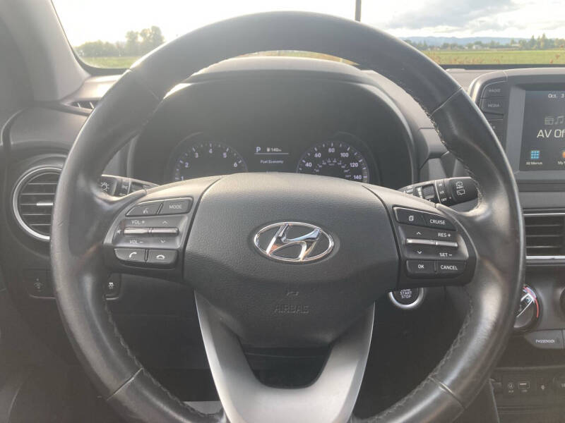 2021 Hyundai Kona SEL Plus