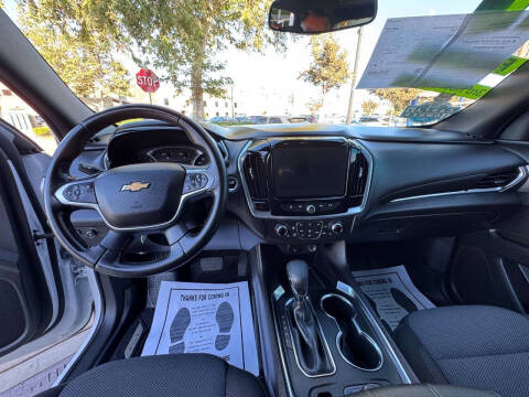 2022 Chevrolet Traverse LT Cloth