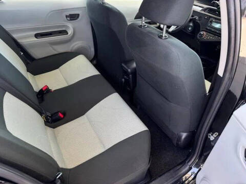 2014 Toyota Prius c
