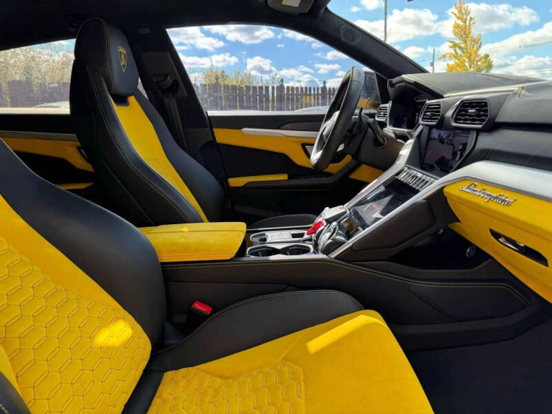 2019 Lamborghini Urus