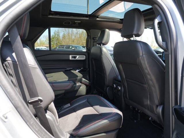 2024 Ford Explorer ST-Line