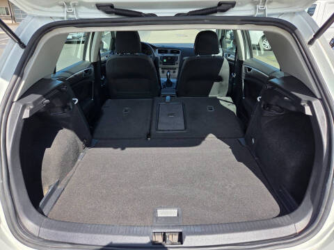 2017 Volkswagen Golf TSI S