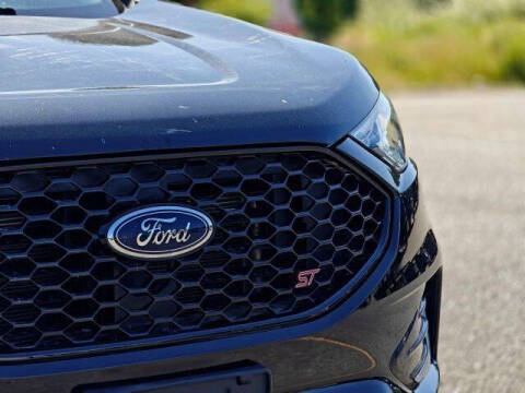 2020 Ford Edge ST