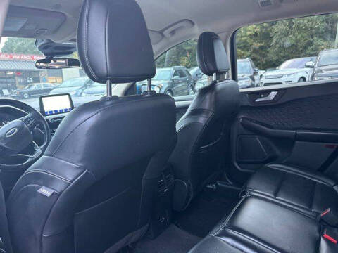 2020 Ford Escape SEL