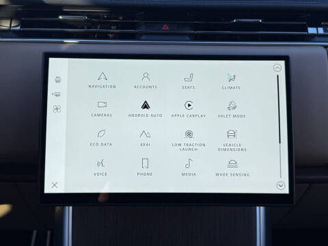 2025 Land Rover Range Rover P400 SE LWB