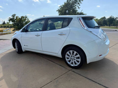 2015 Nissan LEAF