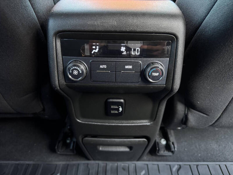 2017 GMC Acadia SLE-2