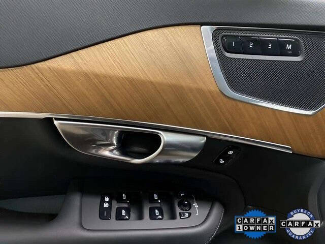 2025 Volvo XC90 B6 Plus Bright Theme 7P