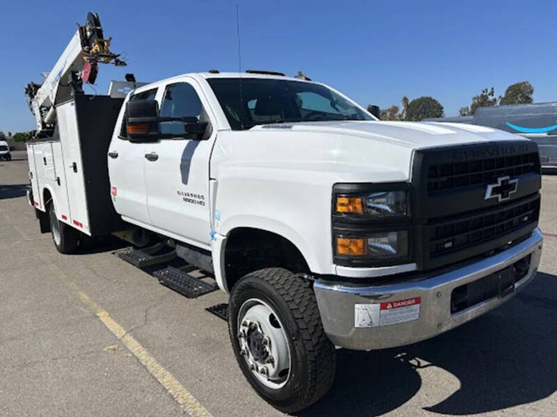 2022 Chevrolet Silverado 4500 Medium Duty Chassis Cab Work Truck's photo
