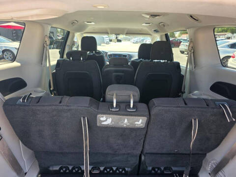 2018 Chrysler Pacifica LX