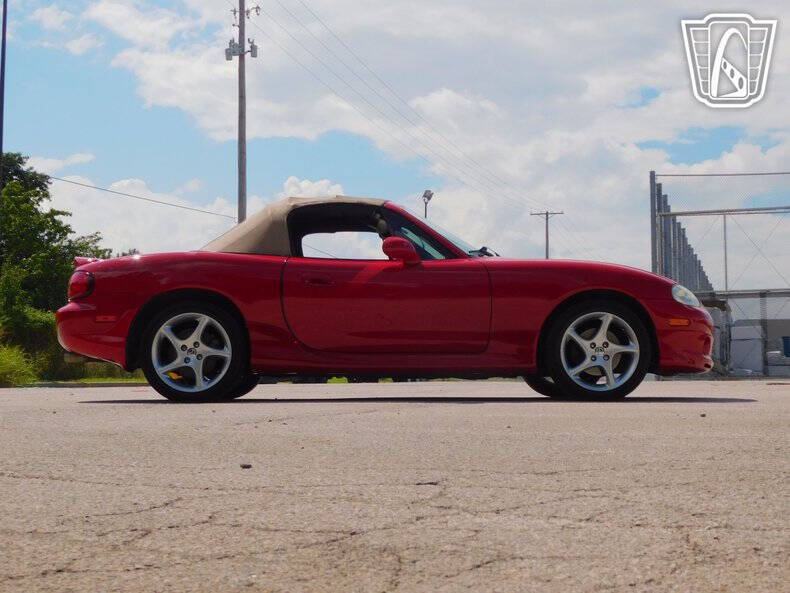 2002 Mazda MX-5 Miata LS
