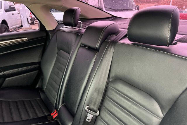 2018 Ford Fusion Energi SE Luxury