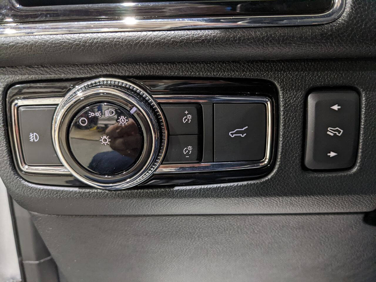 2019 Lincoln Navigator for sale at LIDTKE MOTORS in BEAVER DAM, WI