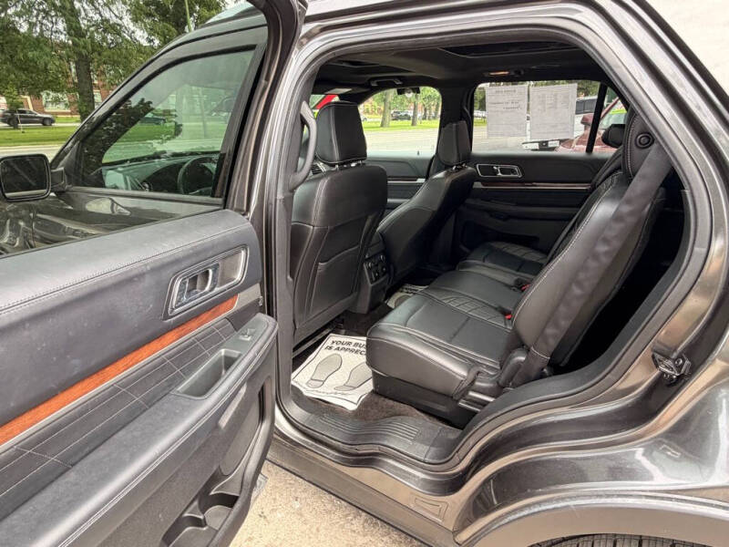 2018 Ford Explorer Platinum