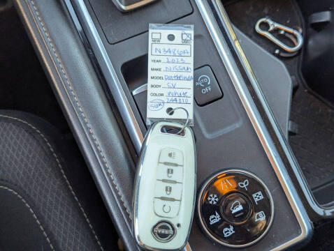 2023 Nissan Pathfinder SV