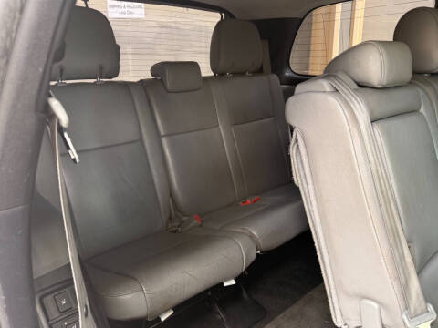 2013 Toyota Sequoia SR5