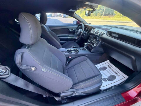 2017 Ford Mustang V6